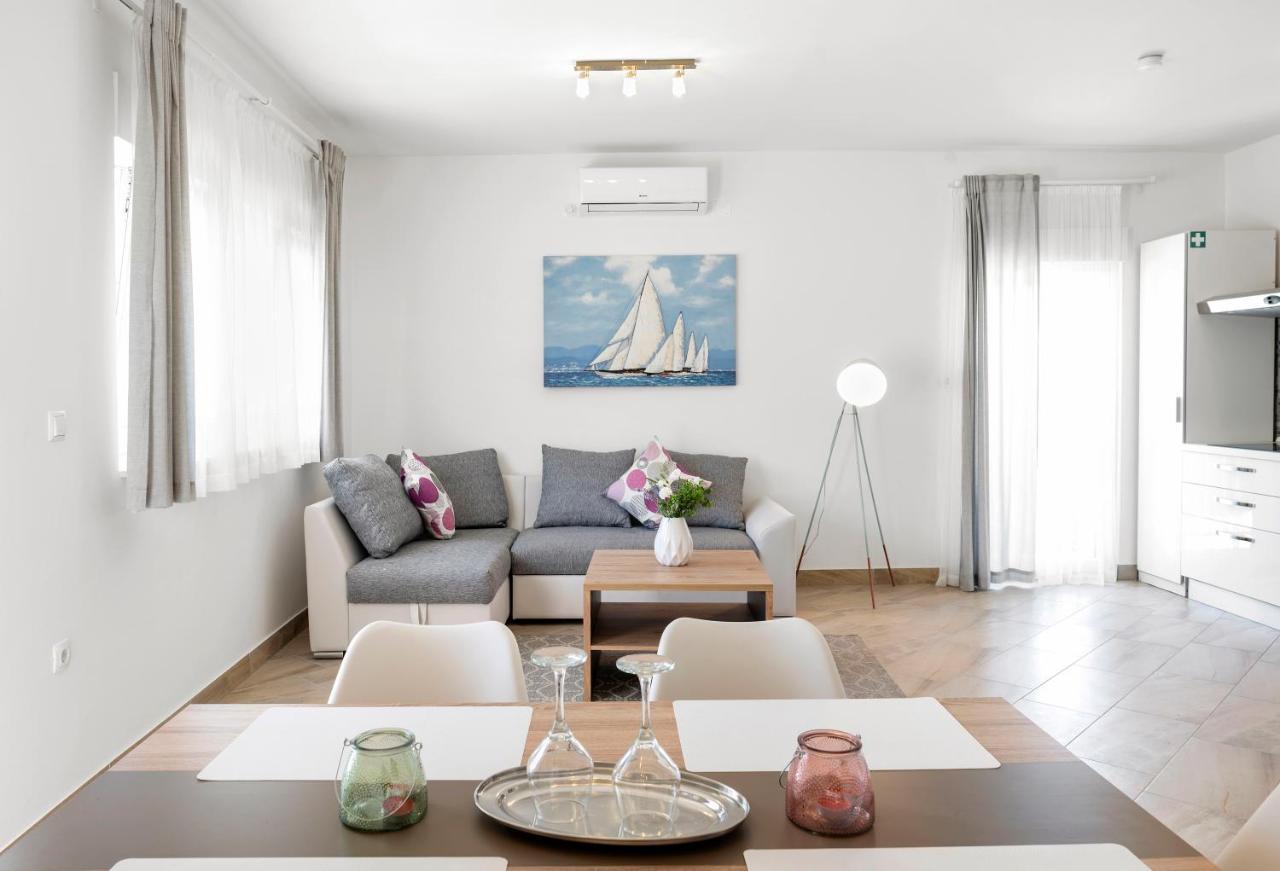 Aaa Anic Amazing Apartments Deluxe Split Exterior foto