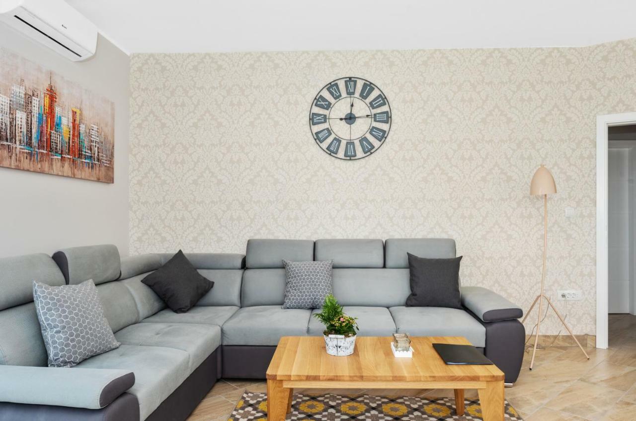 Aaa Anic Amazing Apartments Deluxe Split Exterior foto